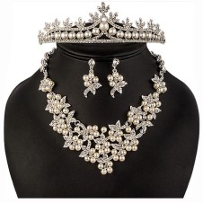 SET bijuterii mireasa colier cercei tiara diadema cu perle si cristale